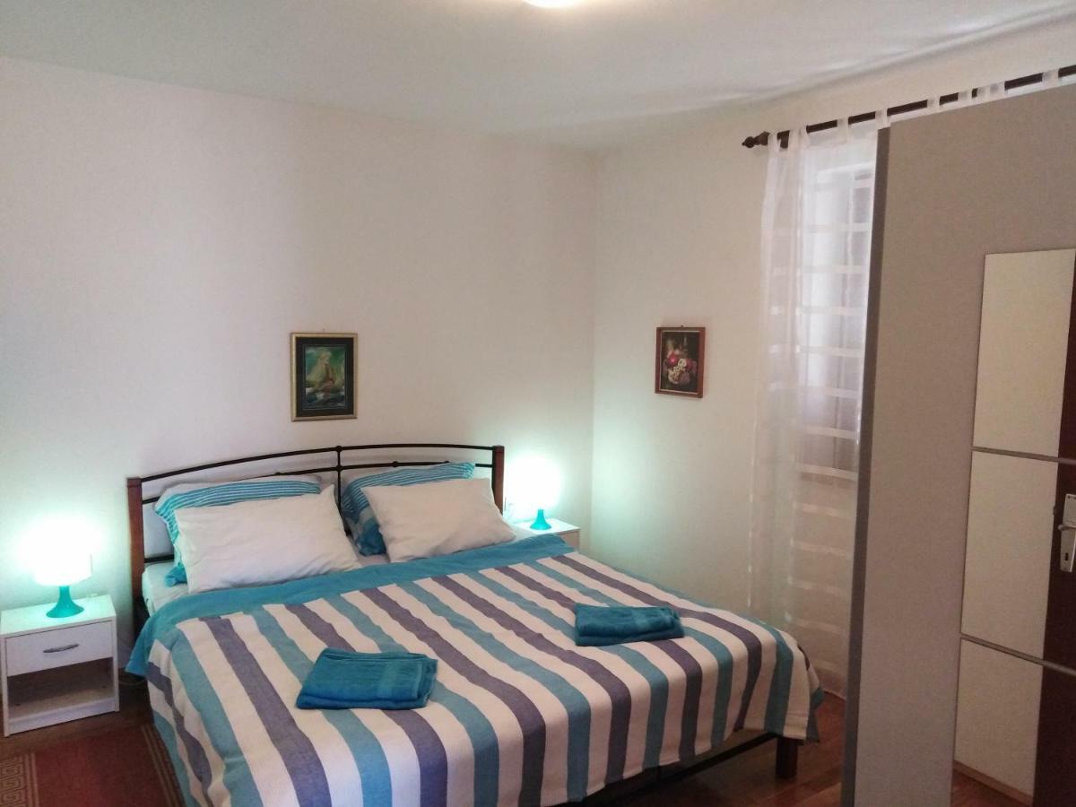 Apartments Toni-Malinska Ngoại thất bức ảnh